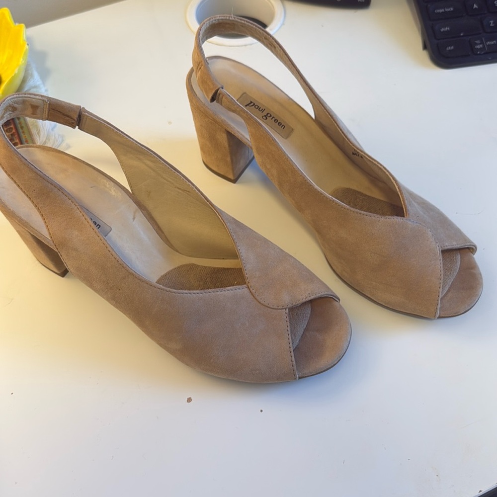 Paul green suede tan heels